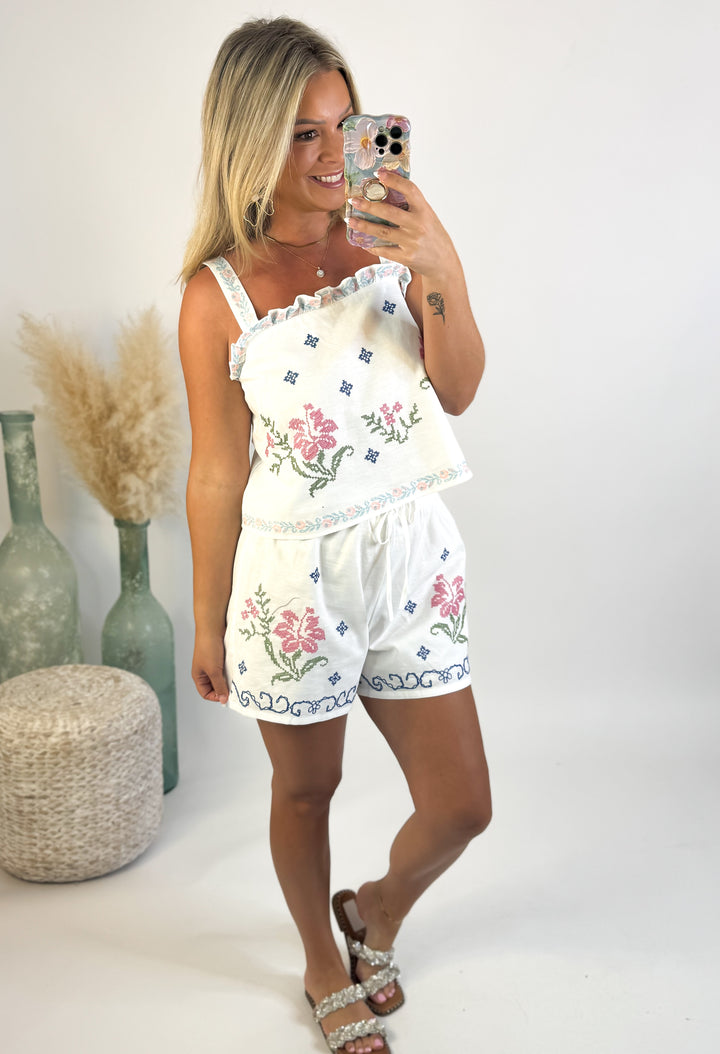 Sweet Magnolia Embroidered Set