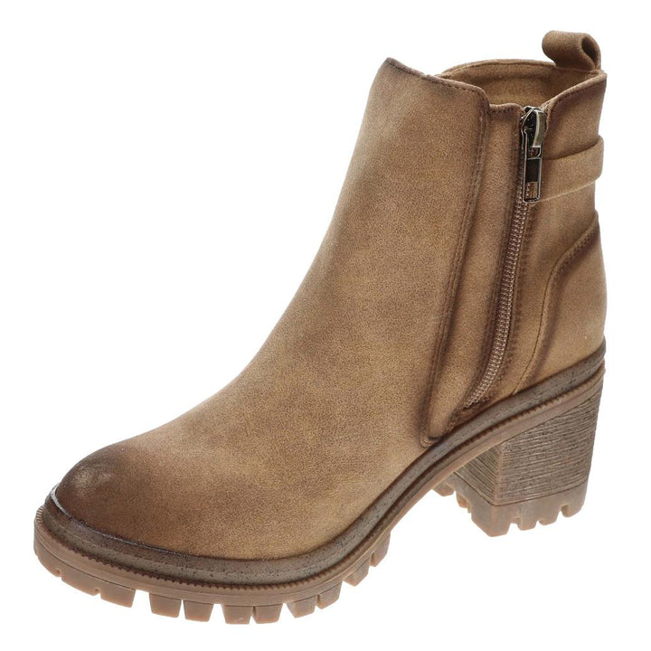 The Very G Womens Beige Maeve Lug Sole Zip Ankle Boots