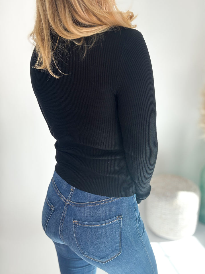 ⭐Door Buster⭐ Essential Ribbed V-Neck