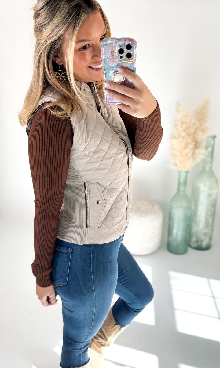 ⭐Door Buster⭐ The Cozy Chic Quilted Vest
