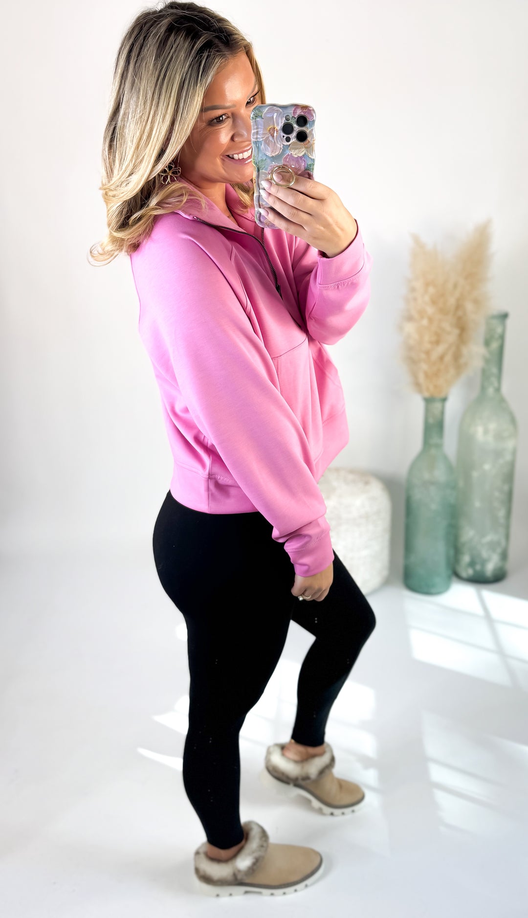 ⭐Door Buster⭐ Bubble Gum Scuba Zip Pullover