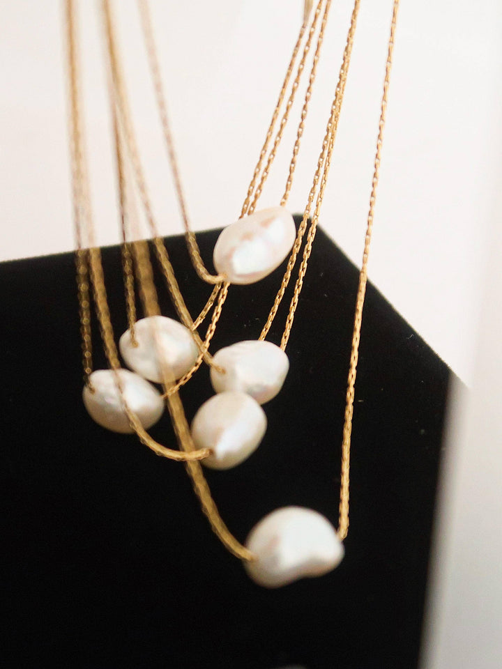 Kinney Non-Tarnish Natural Pearl Necklace: Yellow Gold