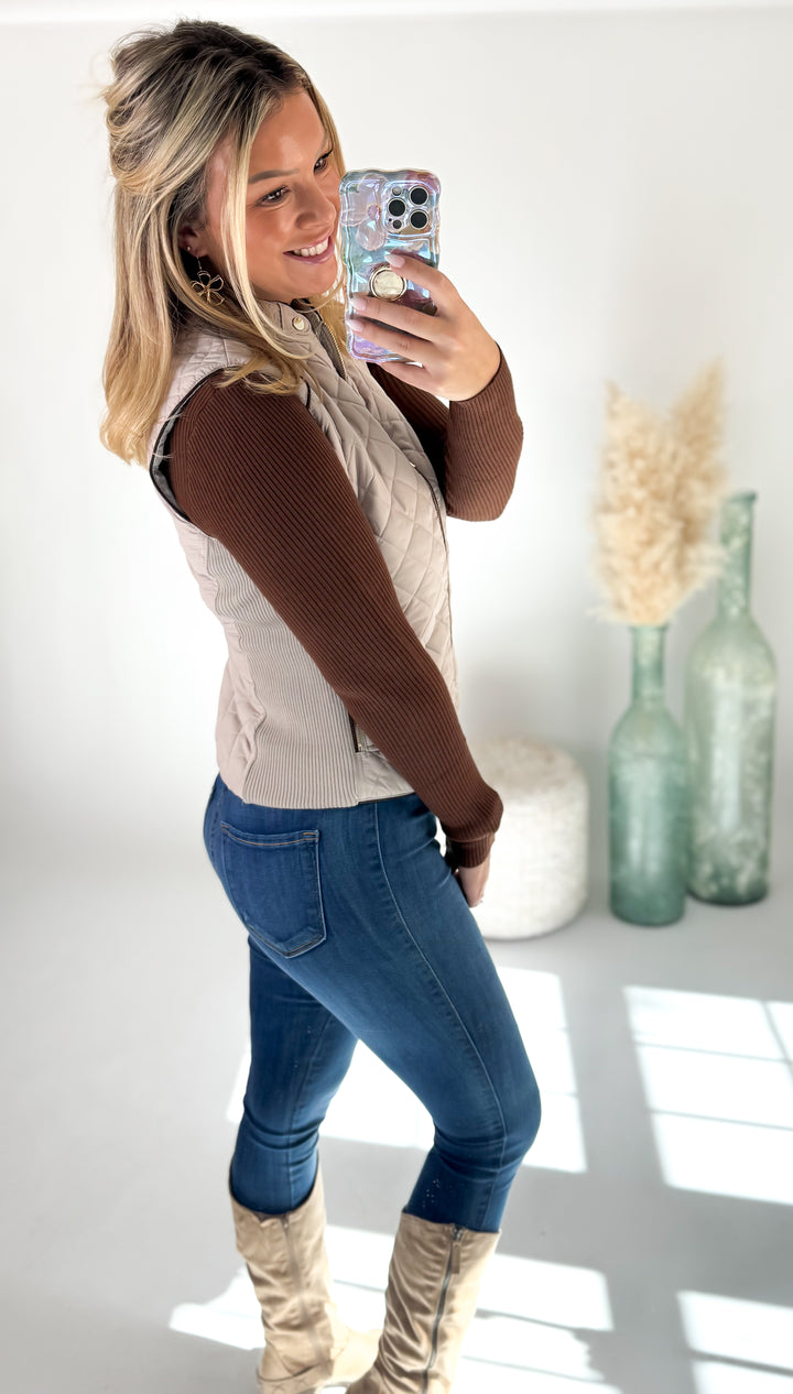 ⭐Door Buster⭐ The Cozy Chic Quilted Vest