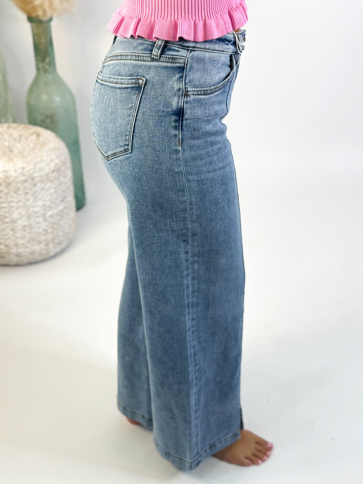 Vervet Olivia - Mid-Rise Wide Leg Jeans with Vertical Seam & Front Slit