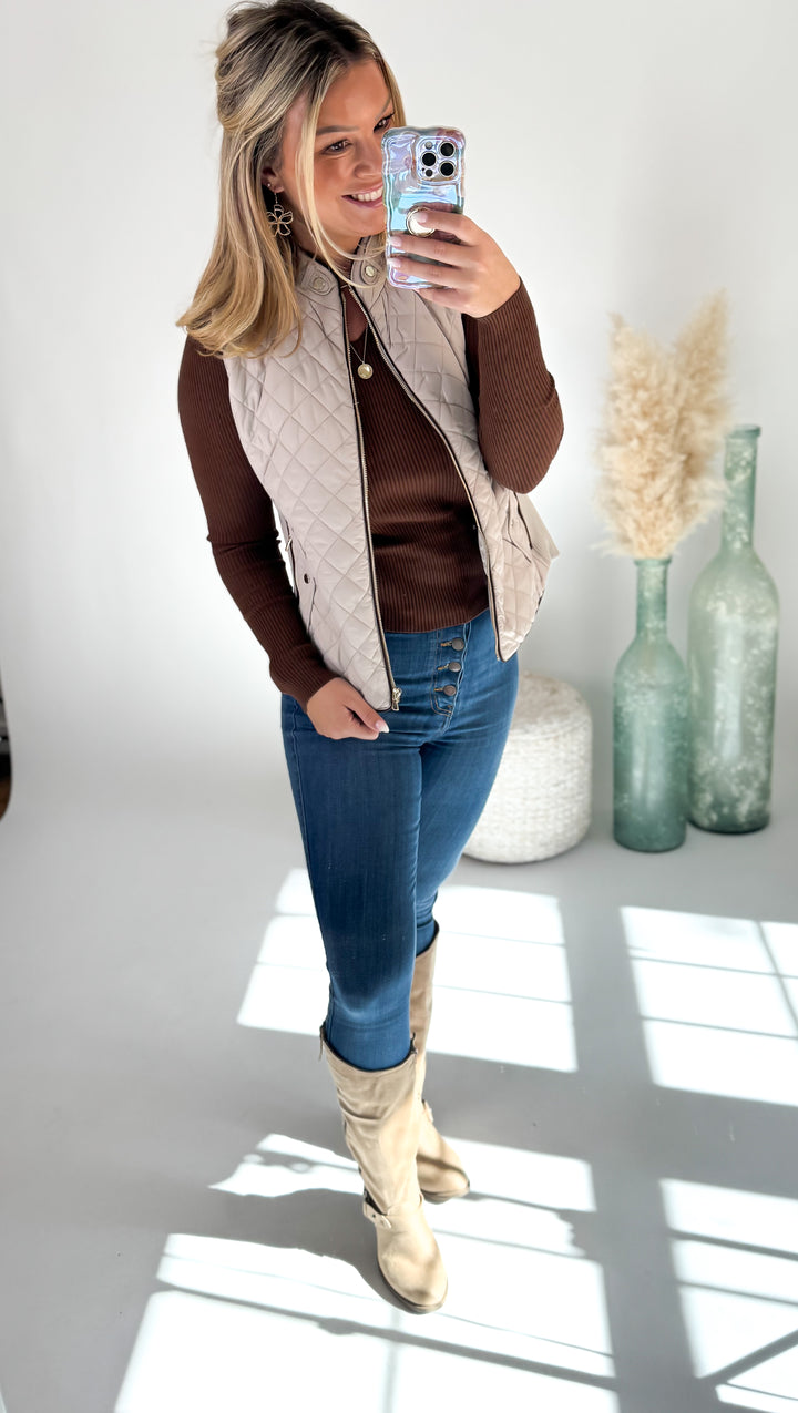 ⭐Door Buster⭐ The Cozy Chic Quilted Vest