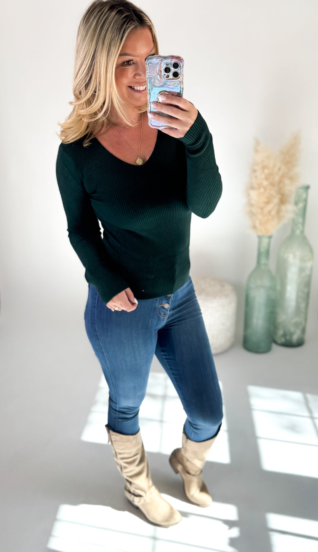 ⭐Door Buster⭐ Essential Ribbed V-Neck