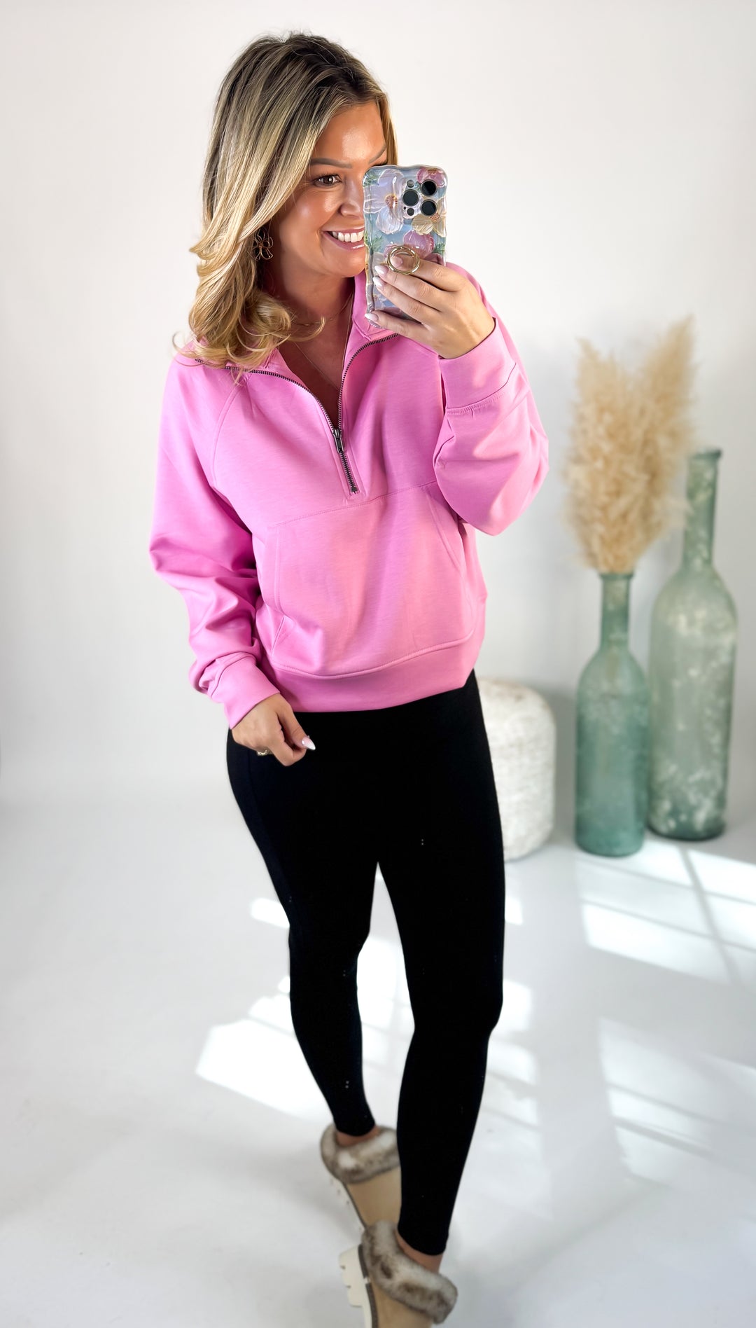 ⭐Door Buster⭐ Bubble Gum Scuba Zip Pullover