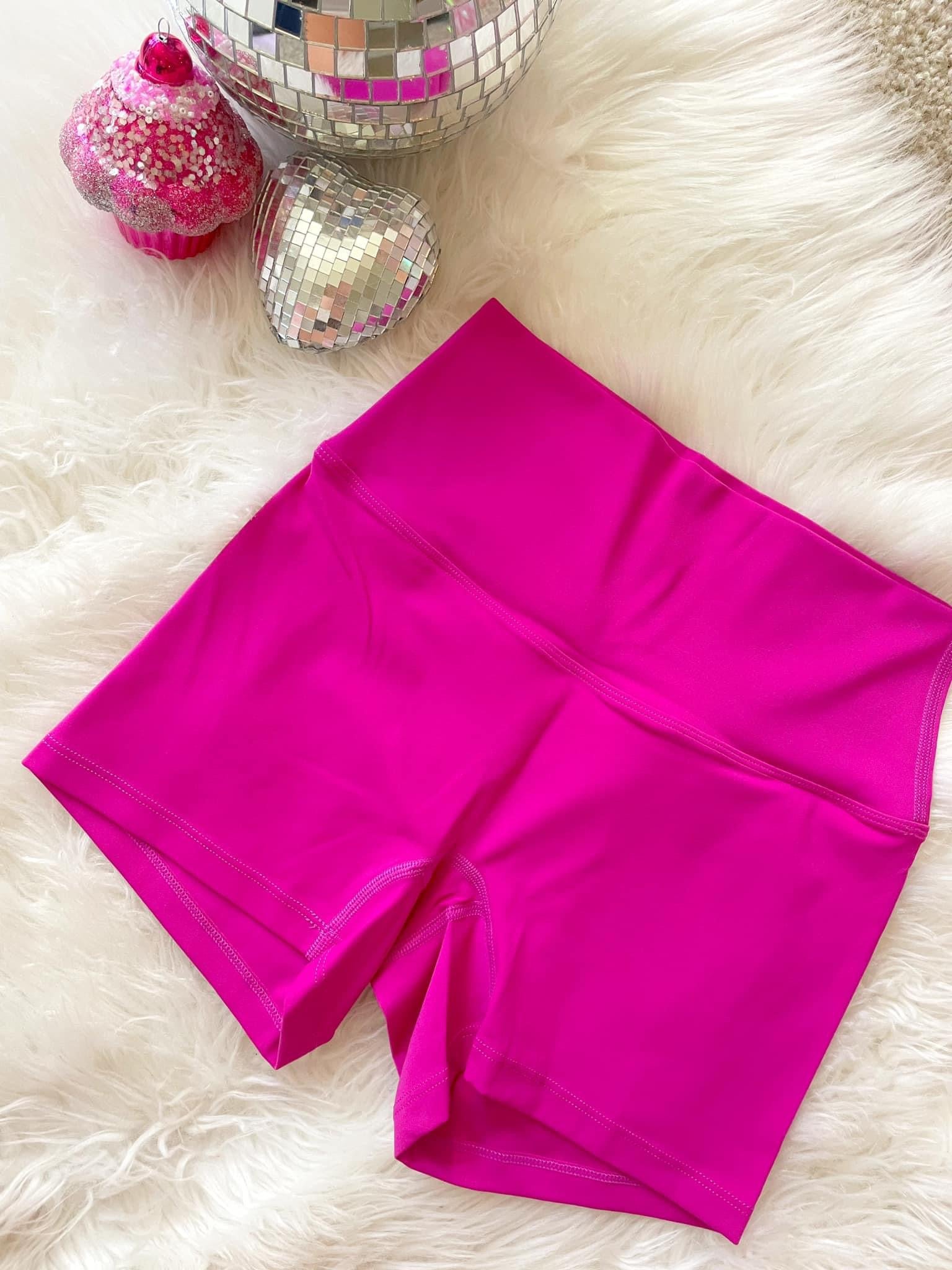 [SOMEWHERE BUTTER]★relax biker shorts Butter Biker Shorts | Ardene