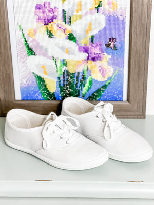 ✨Door Buster✨ Marley White Canvas Sneaker